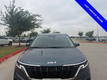 Used 2024 Kia Carnival EX