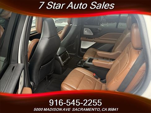 Used 2021 Lincoln Aviator Reserve w/ Equipment Group 208A RWD image 16