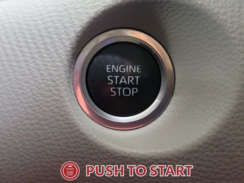 Certified 2022 Toyota Corolla Cross LE image 20