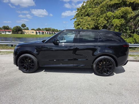 New 2026 Land Rover Range Rover Sport Dynamic SE AWD/4WD image 7