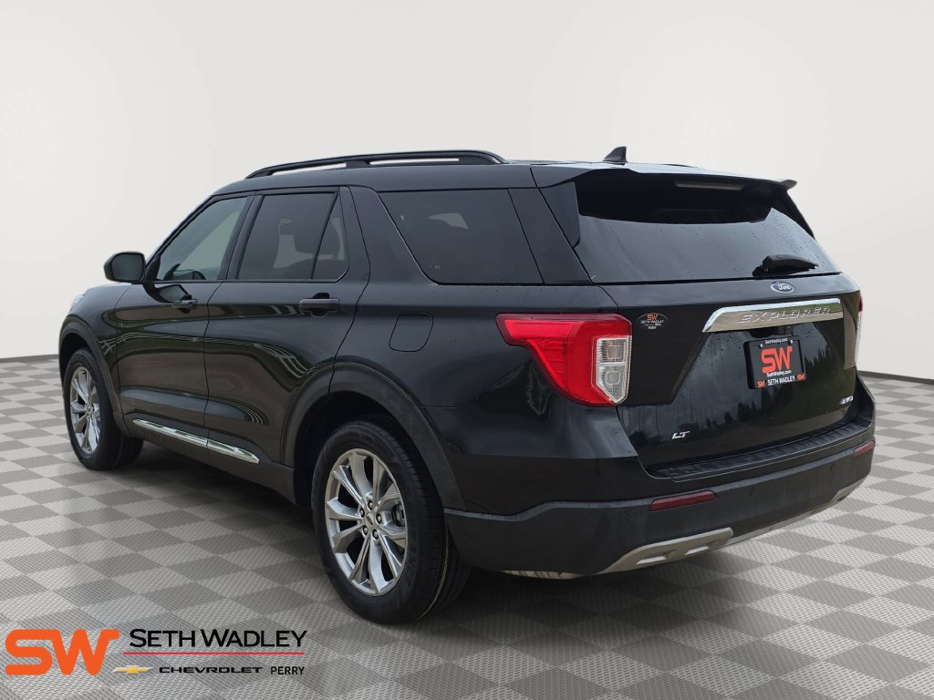 Used 2021 Ford Explorer XLT w/ Equipment Group 202A AWD/4WD image 5