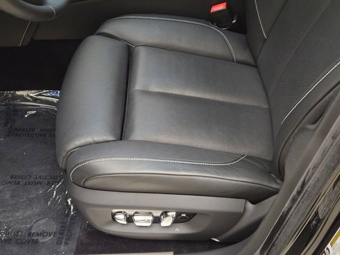 Used 2025 Rolls-Royce Ghost AWD/4WD image 32