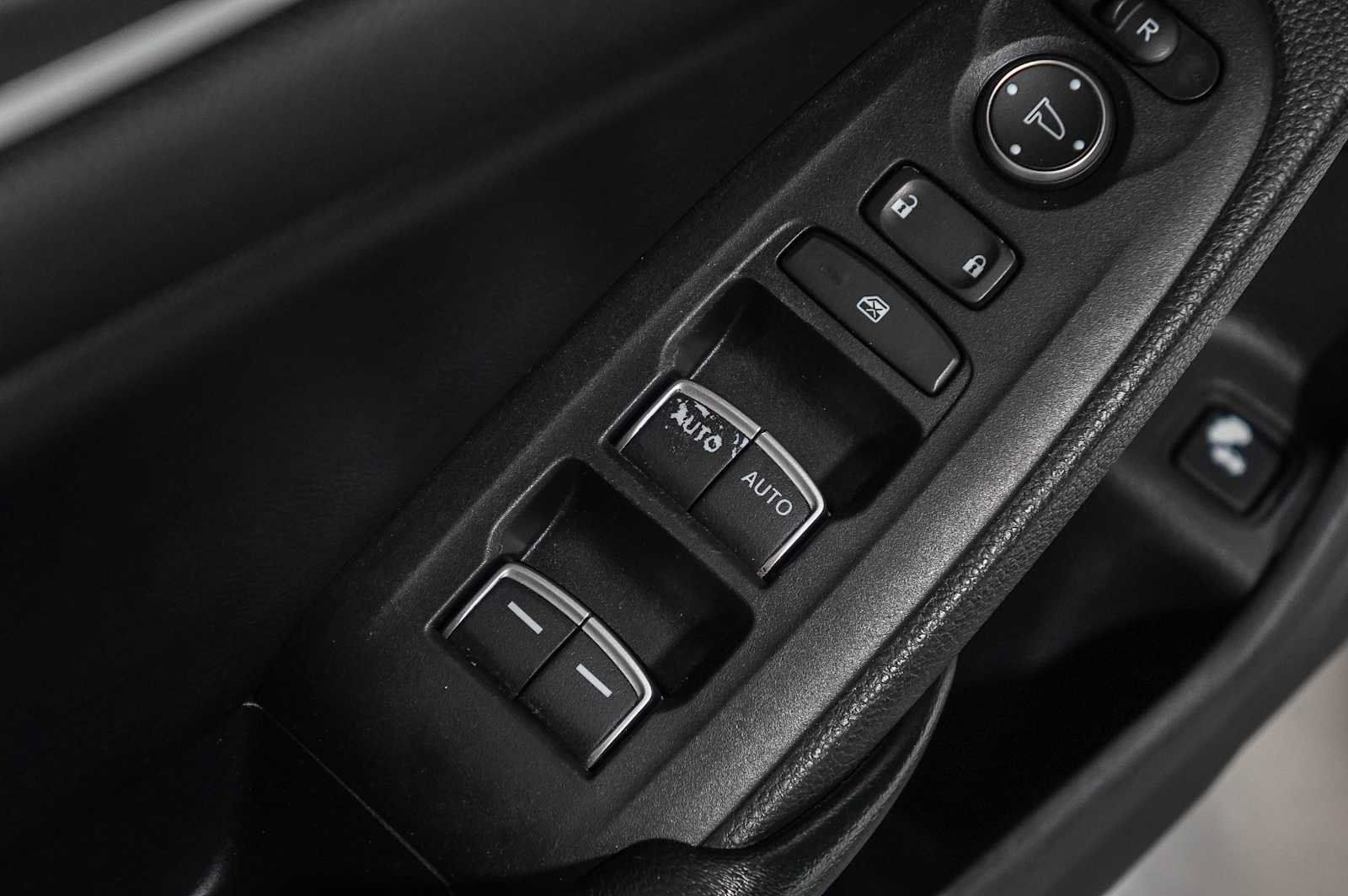 Used 2018 Honda Accord Sport image 22