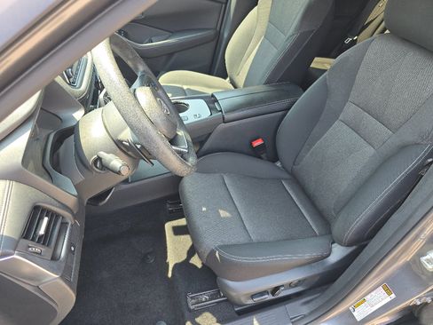 Used 2024 Nissan Rogue SV FWD image 18