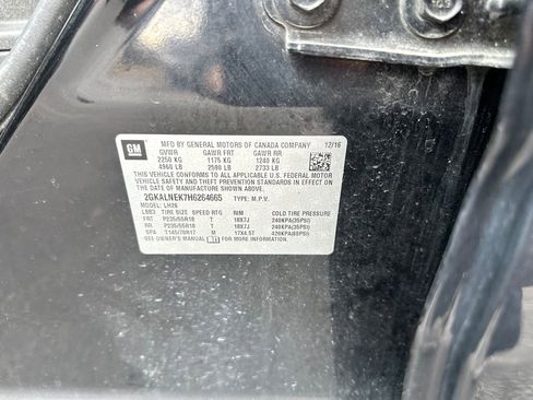 Used 2017 GMC Terrain SLE w/ Technology Package image 32