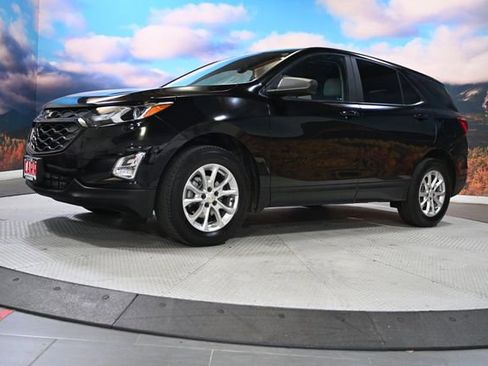 Used 2021 Chevrolet Equinox LS w/ LPO, Blackout Package image 4