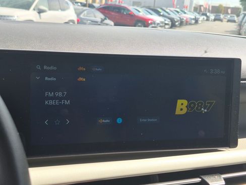Used 2025 Hyundai Tucson SEL AWD/4WD image 23