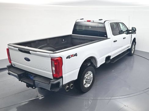 Used 2025 Ford F350 XLT AWD/4WD image 42