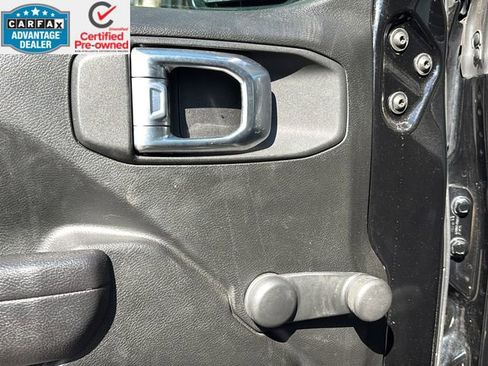 Used 2022 Jeep Wrangler Unlimited Sport image 16