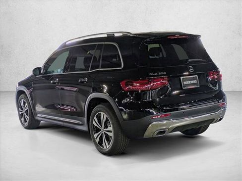 New 2026 Mercedes-Benz GLB 250 image 8