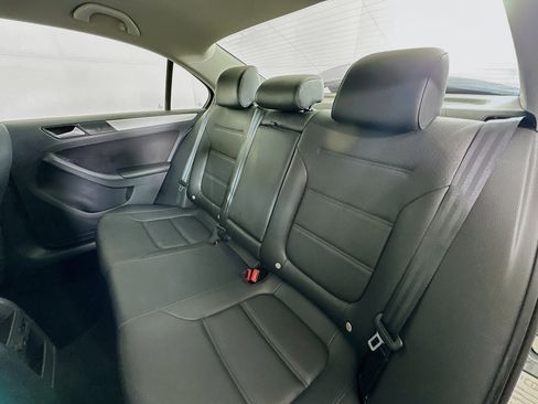 Used 2013 Volkswagen Jetta SE image 24