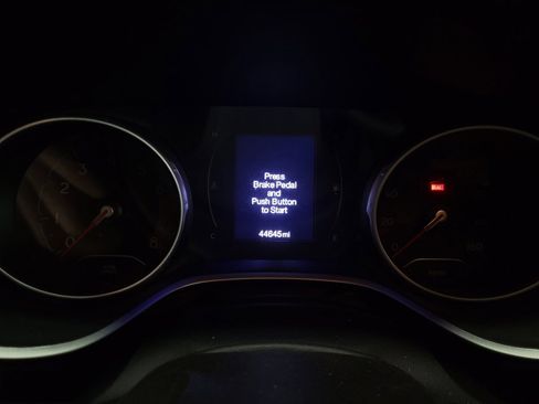 Used 2020 Jeep Compass Latitude AWD/4WD image 23