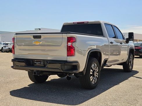 Used 2026 Chevrolet Silverado 2500 Custom w/ Custom Value Package AWD/4WD image 5