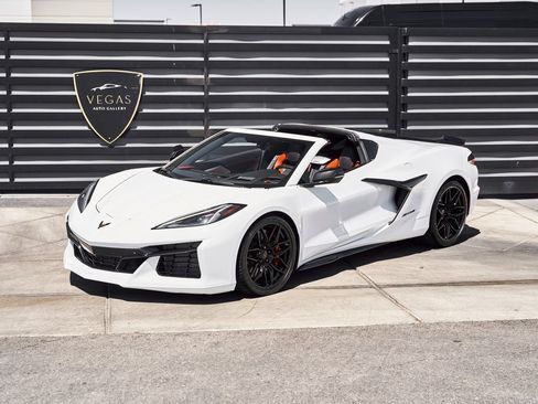 Used 2023 Chevrolet Corvette Z06 w/ Engine Appearance Package RWD image 12