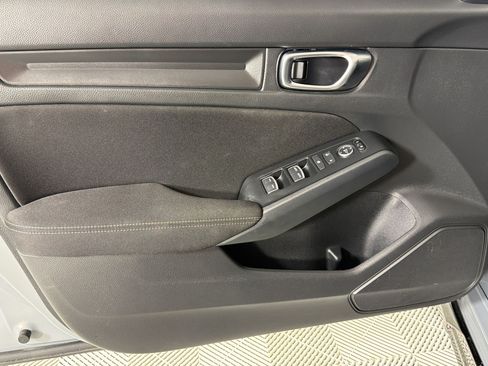 Used 2025 Honda Civic Sport image 13