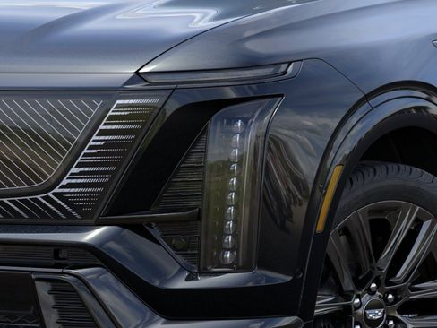New 2026 Cadillac Vistiq Platinum AWD/4WD image 37