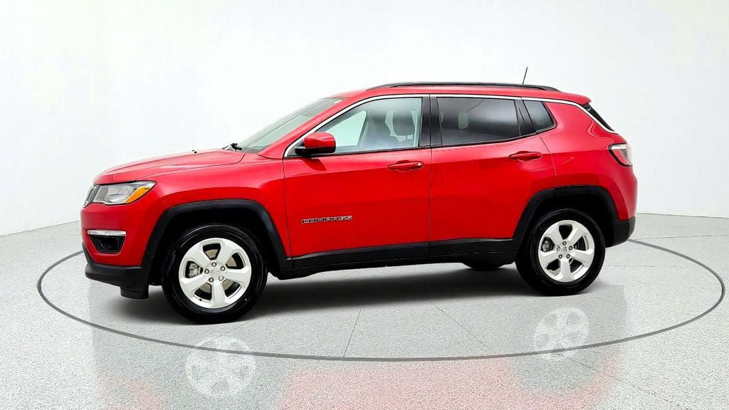 Used 2019 Jeep Compass Latitude FWD image 8