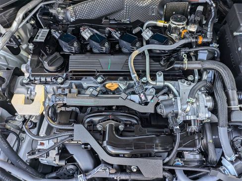 Used 2025 Toyota Corolla LE image 35