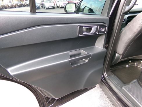 Used 2023 Ford Explorer 4WD Police Interceptor image 18