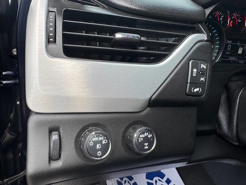 Used 2020 GMC Yukon XL SLT image 17