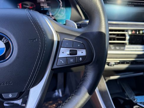 Used 2023 BMW X5 xDrive45e w/ Executive Package image 19