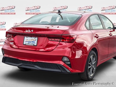 Used 2024 Kia Forte LXS w/ LXS Technology Package image 5