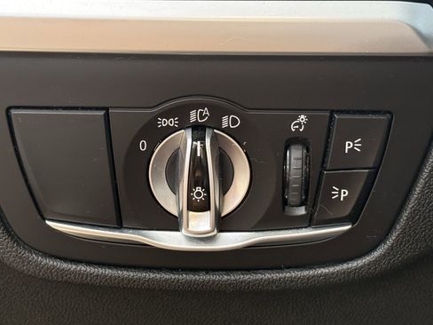 Used 2023 BMW X3 sDrive30i w/ Premium Package image 25