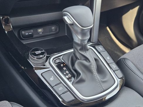 New 2025 Kia Seltos X-Line image 15