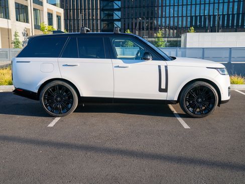 Used 2023 Land Rover Range Rover Autobiography AWD/4WD image 8