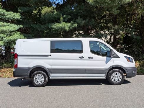 Used 2024 Ford Transit 250 Low Roof w/ Exterior Upgrade Package image 4