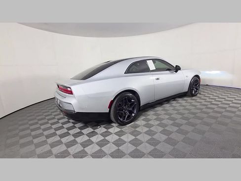 Used 2024 Dodge Charger Daytona R/T w/ Plus Group AWD/4WD image 40