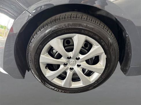 Used 2025 Toyota Corolla LE FWD image 22