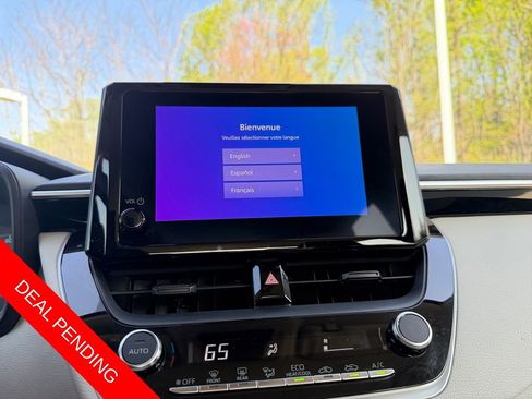 Used 2023 Toyota Corolla LE FWD image 17