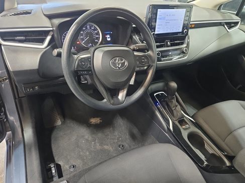 Used 2022 Toyota Corolla LE image 10