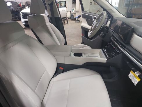 Certified 2026 Hyundai Santa Fe SE AWD/4WD image 10