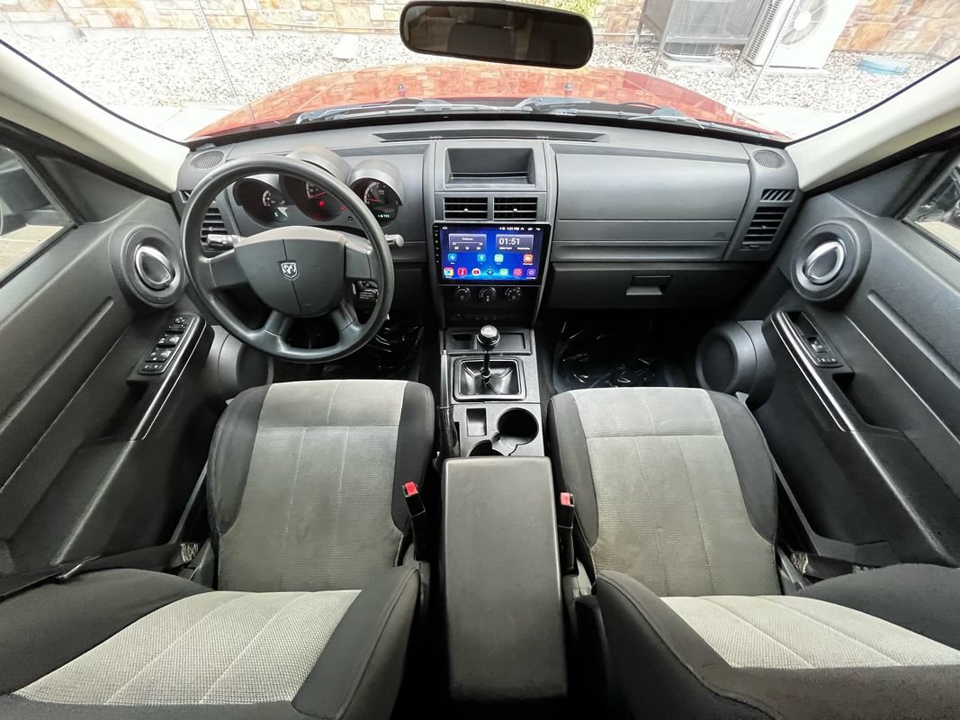 Used 2007 Dodge Nitro SXT RWD image 18