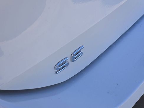 New 2026 Volkswagen Tiguan SE AWD/4WD image 8
