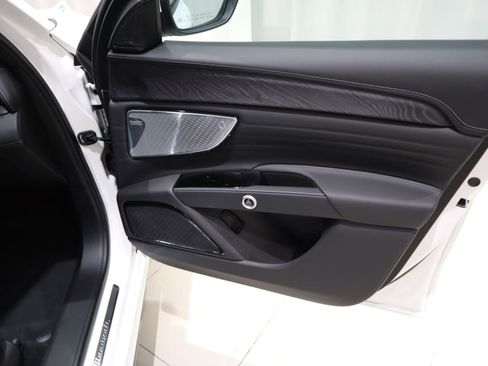 New 2026 Maserati Grecale Modena image 15