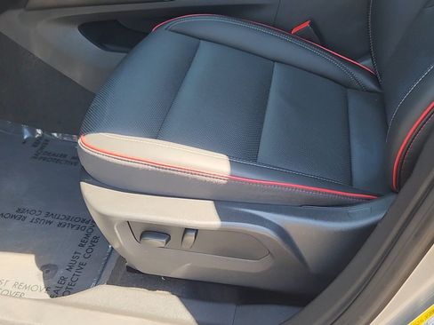 Used 2023 Buick Envision Essence w/ Sport Touring Package AWD/4WD image 28