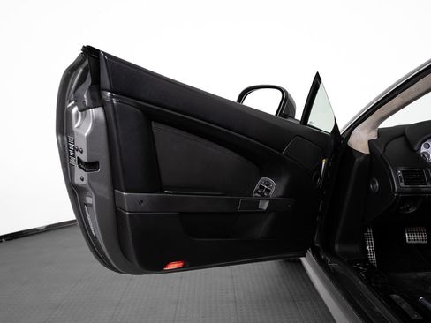 Used 2012 Aston Martin V8 Vantage Roadster RWD image 15