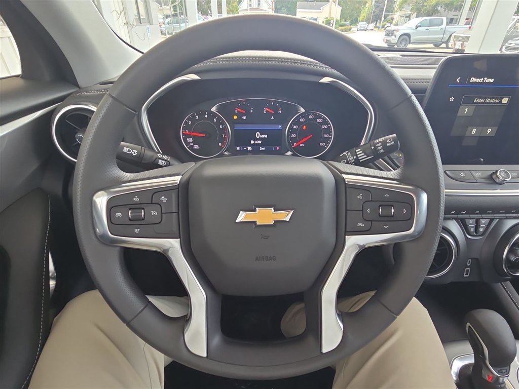 New 2026 Chevrolet Blazer LT w/ Midnight/Sport Edition AWD/4WD image 11