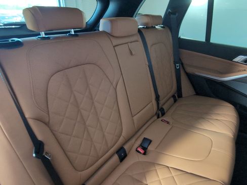 New 2026 BMW X5 sDrive40i w/ Climate Comfort Package image 31