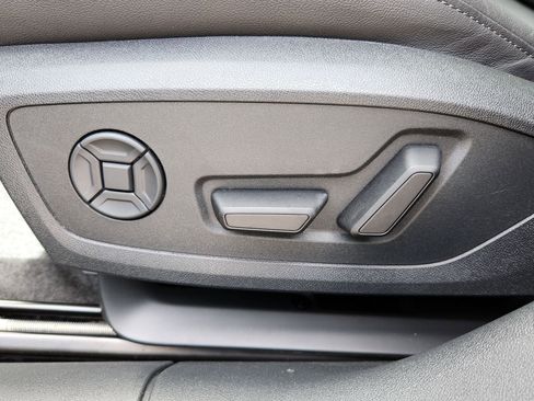 Used 2025 Audi A5 2.0T Premium Plus w/ Premium Plus image 17