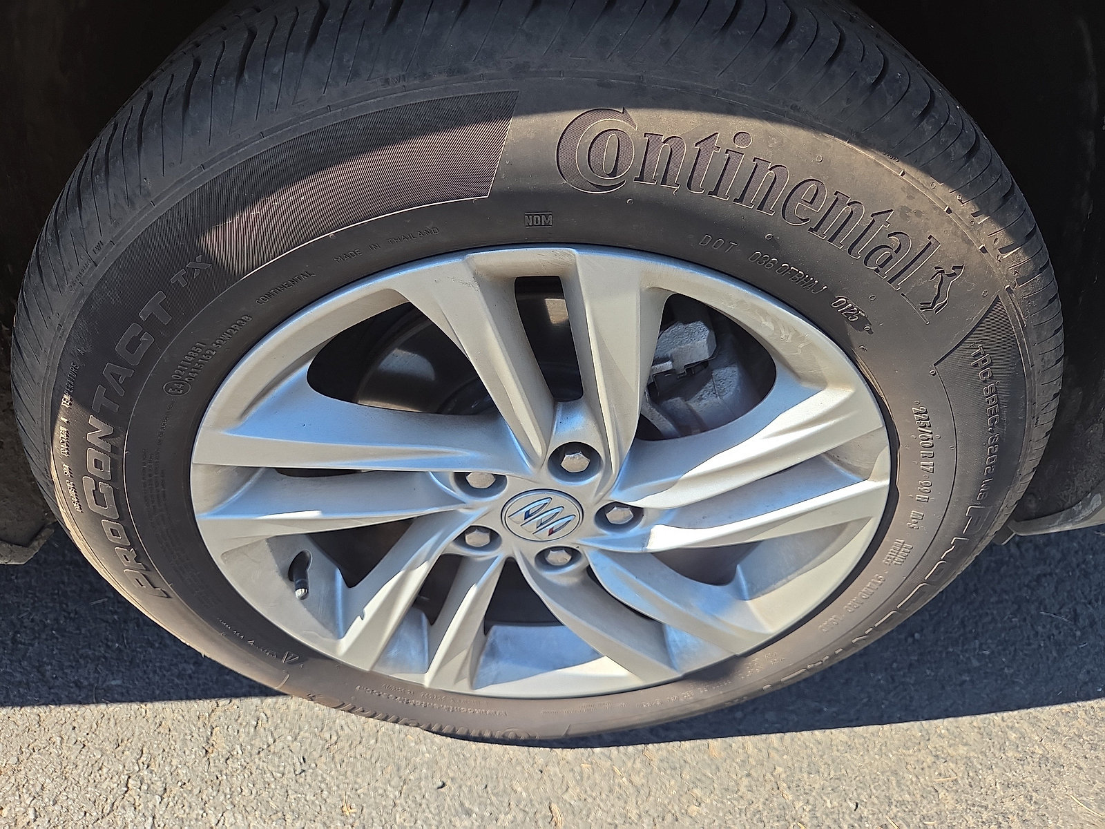 Used 2025 Buick Envista Preferred w/ Convenience I Package FWD image 9