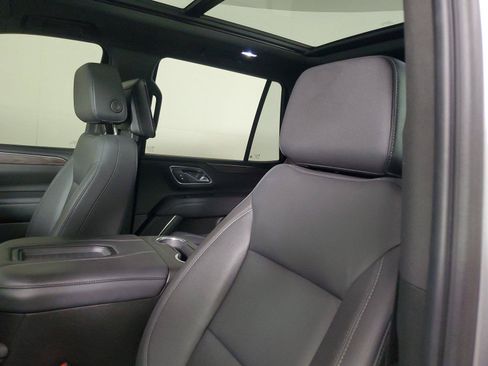 Used 2023 Chevrolet Tahoe Z71 w/ Luxury Package AWD/4WD image 23