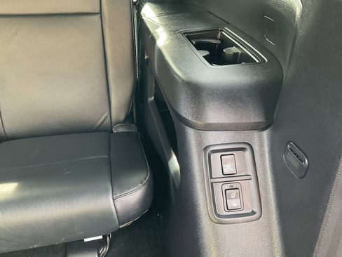 Used 2018 Toyota Sequoia TRD Sport AWD/4WD image 45