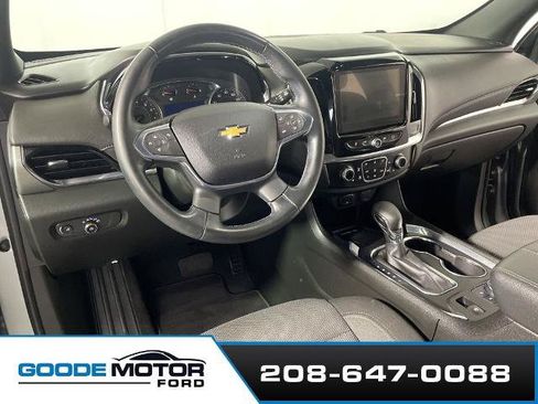 Used 2023 Chevrolet Traverse LT AWD/4WD image 8