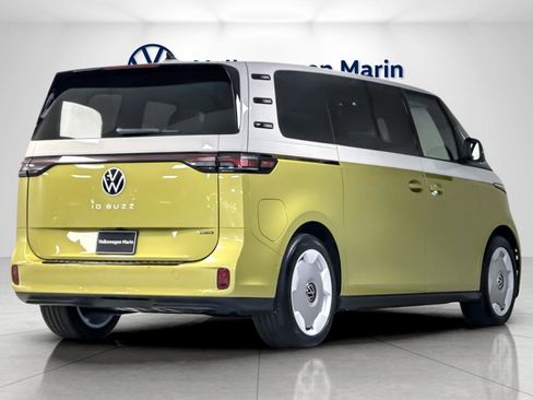 New 2025 Volkswagen ID. Buzz 1st Edition image 5