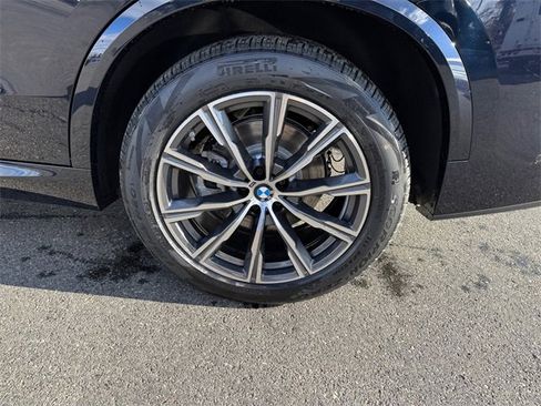 New 2026 BMW X5 xDrive40i w/ M Sport Package image 18