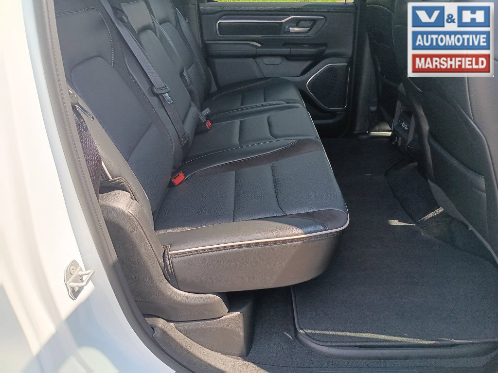 Used 2026 RAM 1500 Laramie w/ Sport Appearance Package AWD/4WD image 23